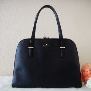 ⛔️SOLD⛔️❣️Kate Spade Cedar Street Maise shoulder